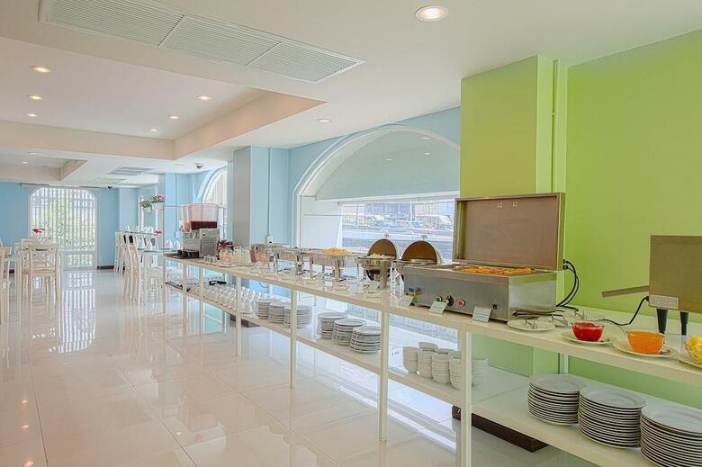 Astera Sathorn Hotel