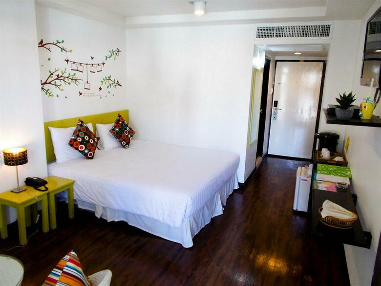 Astera Sathorn Hotel