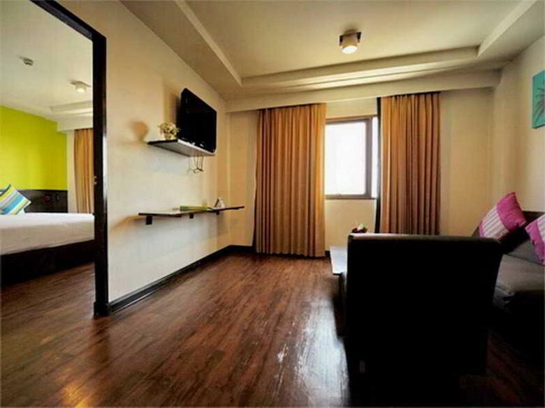 Astera Sathorn Hotel
