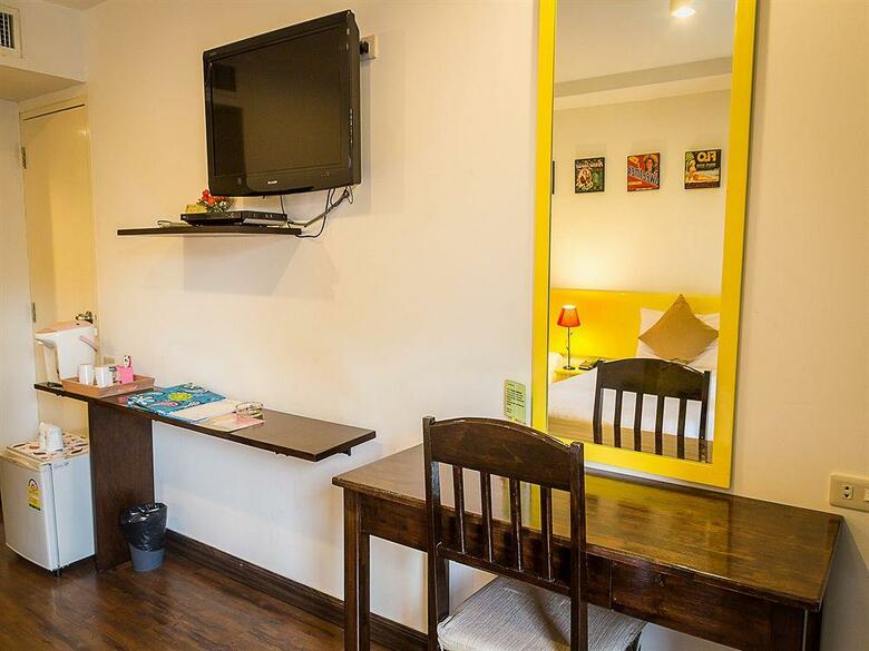Astera Sathorn Hotel