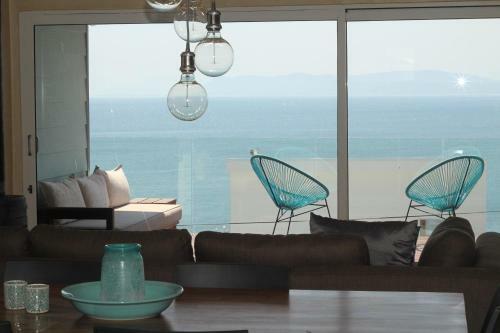 House Aquamarine