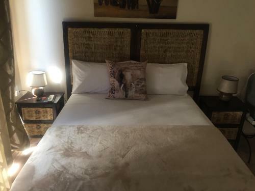 Hostal Elephant Lodge Guesthouse