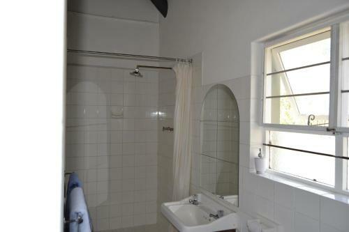 Hostal Aloe Guest House