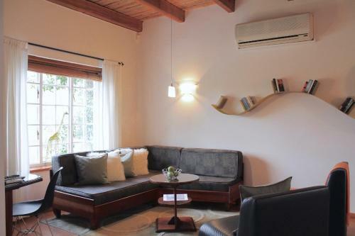 Hostal Rothman Manor