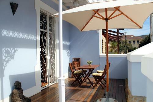 Bed & Breakfast Six On Scott Guesthouse