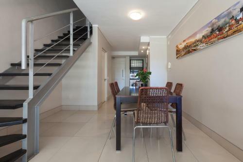 Apartamento J10 Adderley Terraces