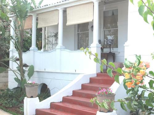 Hostal Pastel Guest House