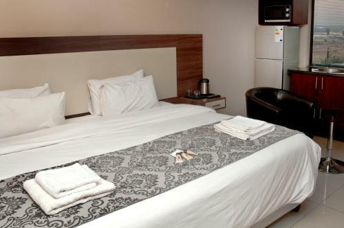 Hotel Eagle Nest Luxury Accommodation
