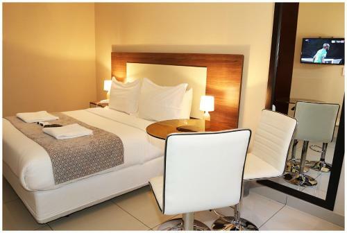 Hotel Eagle Nest Luxury Accommodation