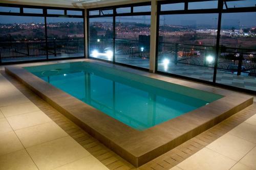 Hotel Eagle Nest Luxury Accommodation