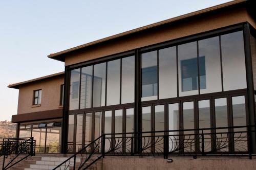 Hotel Eagle Nest Luxury Accommodation