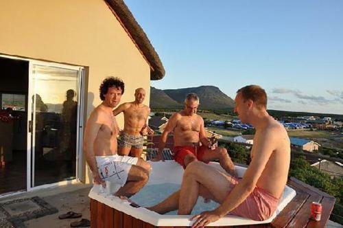 Hostal The Roundhouse Guesthouse