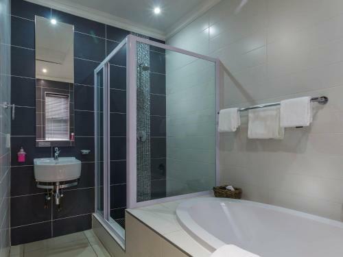 Hostal Tamboti Lodge Guest House
