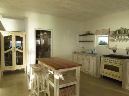 Le Chaim House