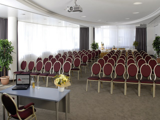 Hotel Austria Trend West/airport