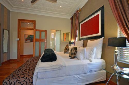 Hostal Saffron Guest House