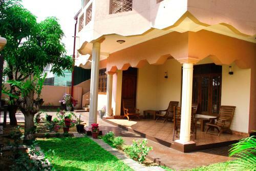Hotel The Breeze Residence
