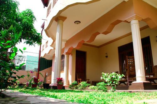 Hotel The Breeze Residence