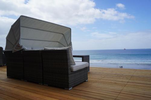 Hostal Bay Lodge On The Beach