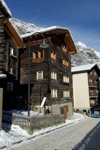 Apartamentos Haus Genepy