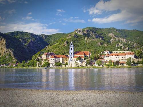 Gartenhotel & Weingut Pfeffel D�rnstein