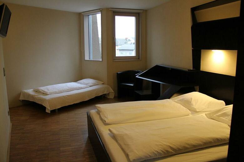 Snooze Hotel