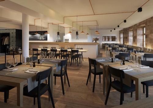 East-west Riverside Hotel Basel