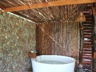 Hotel Tingrai Bay Resort