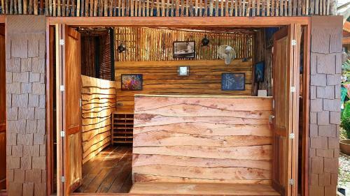 Hotel Tingrai Bay Resort