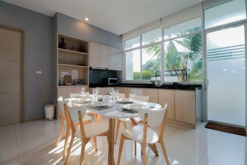 Chaum Haus Pool Villas