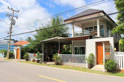 Villa Baan Aroka Beach Front
