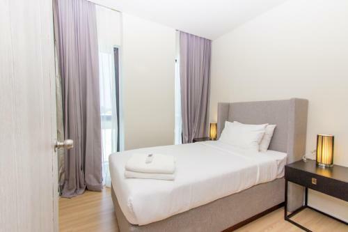 Apartamentos Dlux Condominium Phuket