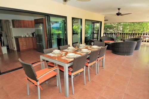 Villa Palm