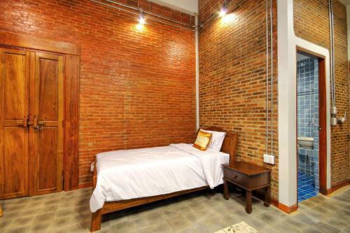 Hostal Saeng Panya Home