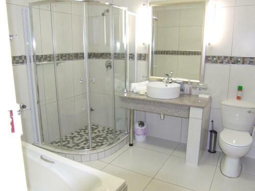 Hostal Plaas Guest House