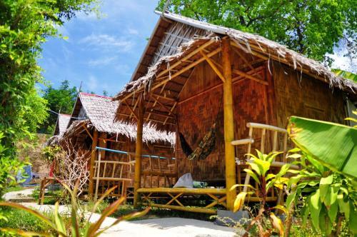 Hostal Bamboo Hut Bangalow