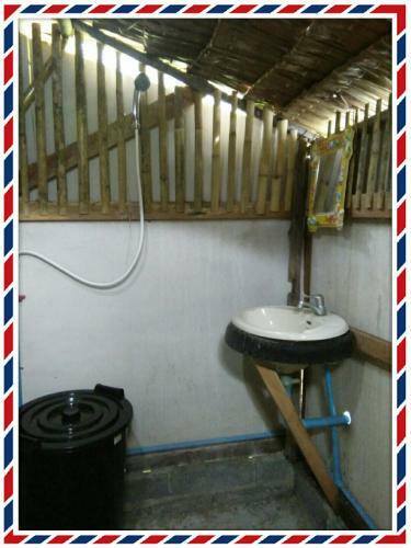 Hostal Bamboo Hut Bangalow