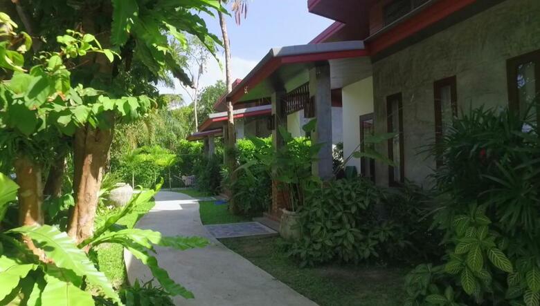Hotel Arthaya Villas