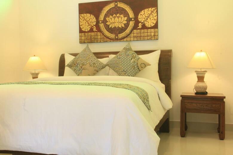 Hotel Arthaya Villas