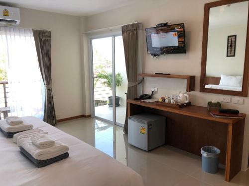 Crystal Lamai Hotel