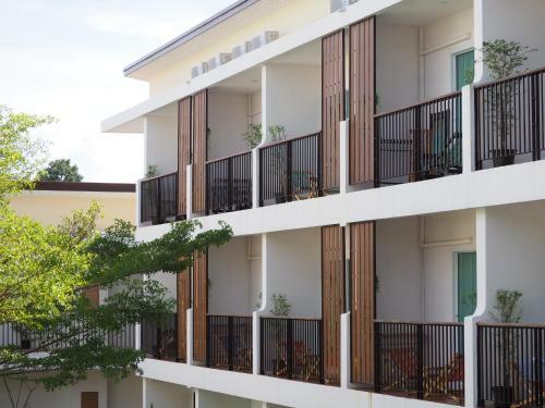 Crystal Lamai Hotel