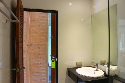 Crystal Lamai Hotel