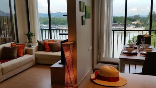 Cozy Lake And Mountain View Apartment