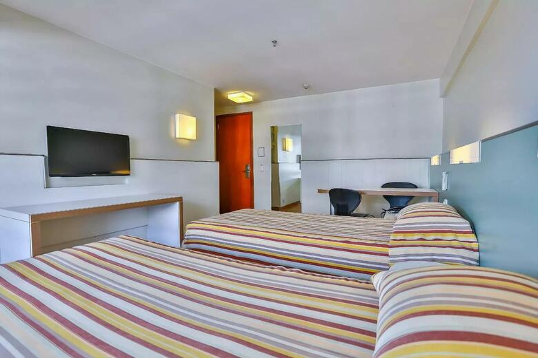 Hotel St. Paul Plaza