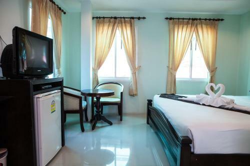 Hostal Fahsai Bay Villa