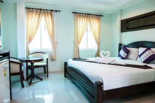 Hostal Fahsai Bay Villa