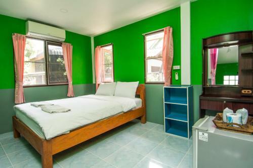 Hostal Sarm Mork Guest House