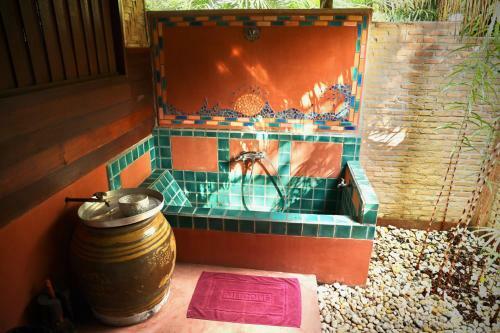 Hotel Naga Hill Resort