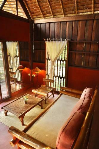 Hotel Naga Hill Resort
