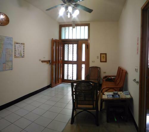 Wooden Man Homestay